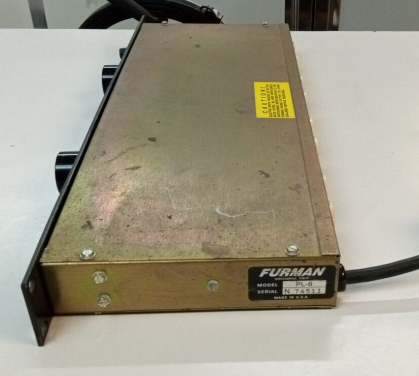 Furman PL-8 SMP Linear Filtering Power Conditioner and Light Modules