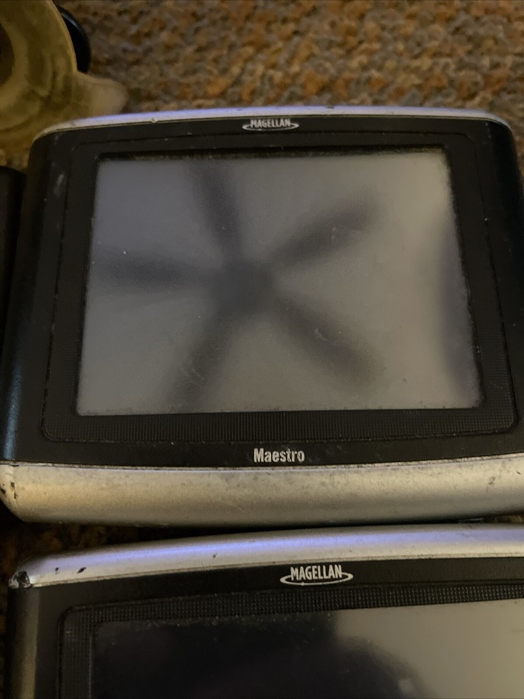 magellan gps (3) And 1 Tomtom