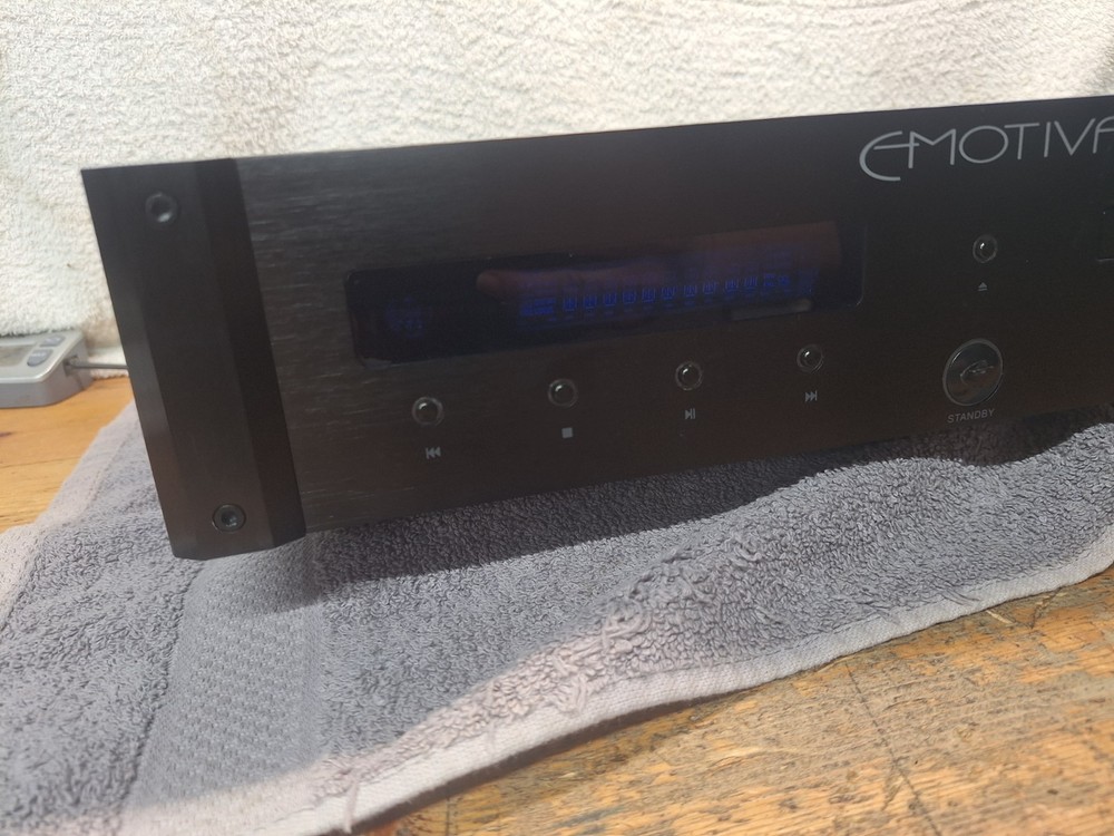 Emotiva ERC-3 Differtial Reference CD Player Gen 2 Digital Analog Untested