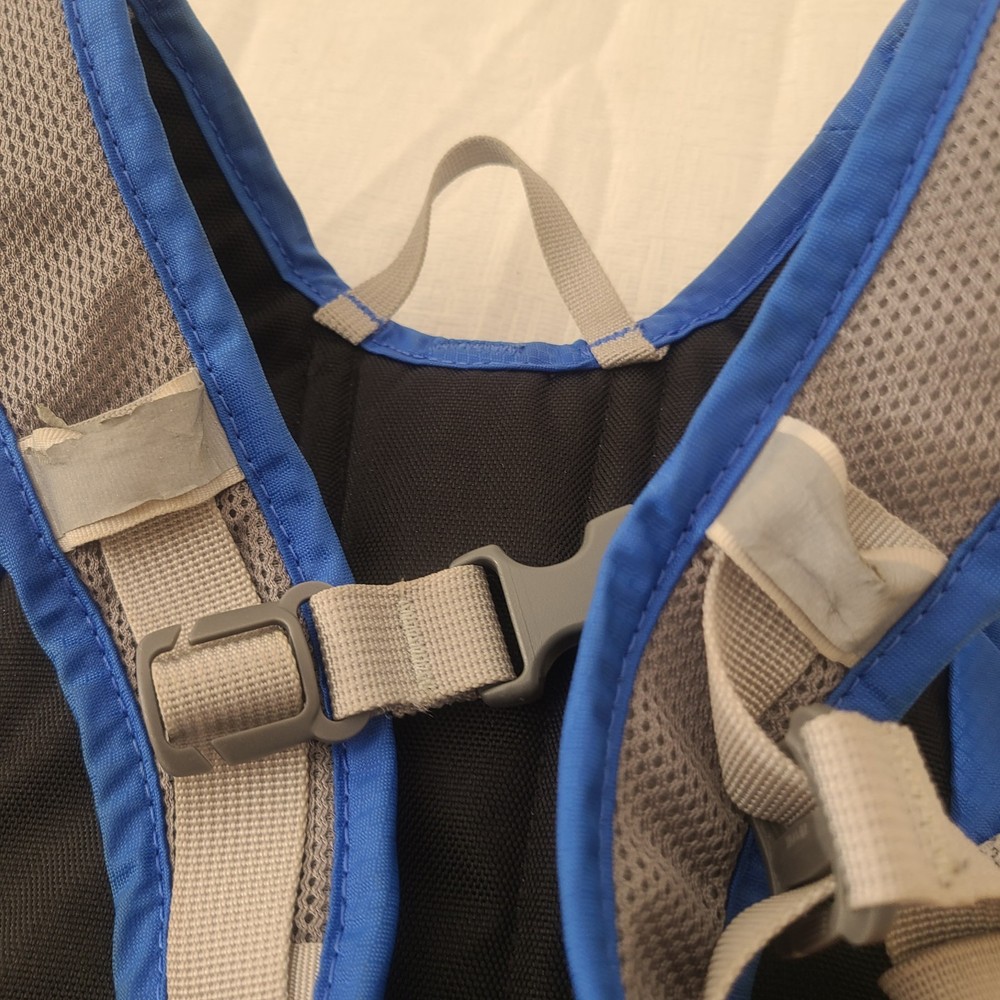 Nathan Seeker Hydration Pack Blue/White No Bladder