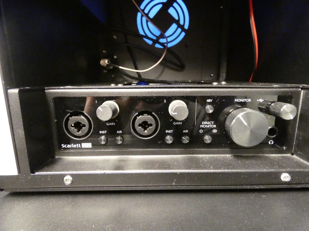 Quicklink ST500 Studio-In-A-Box & ST200 Encoder & Decoder, Case, Scarlett 2i2