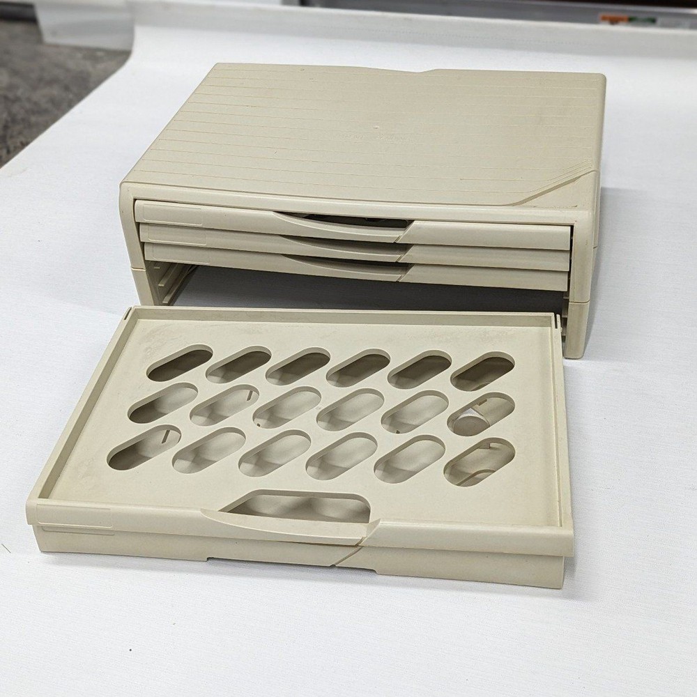 Vintage Beige Filing Tray