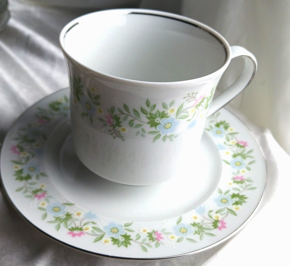 Johann Haviland Forever Spring Dinnerware Set for 6 (30 Pieces)