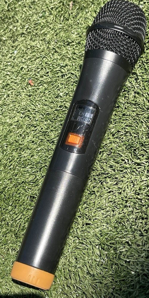 Wireless Handheld Microphone Black Listed as Working No Batteries