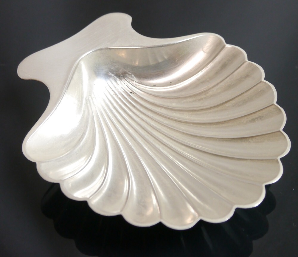 Authentic Tiffany & Co. Tray shell, accessory case Sterling Silver #7924