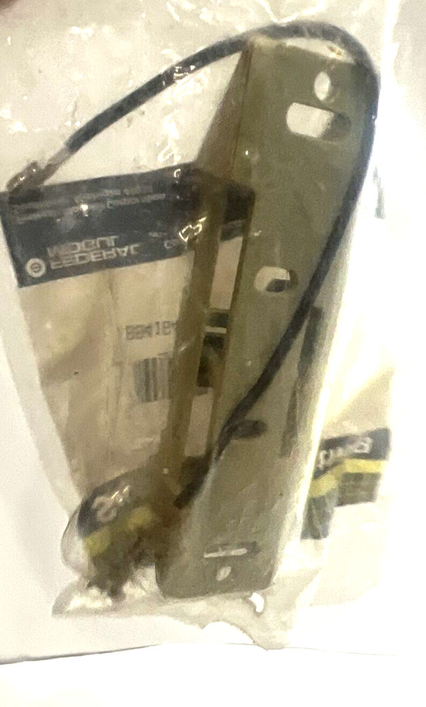 Signal Stat 9393 Deflector Mount Bracket (5-Pack) NOS