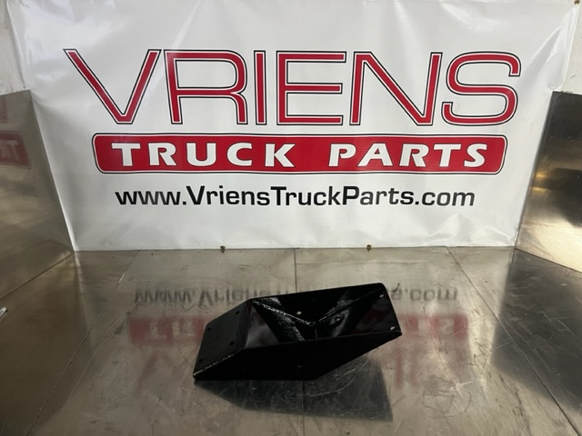 KENWORTH KENWORTH LOWER EXHAUST FRAME BRACKET