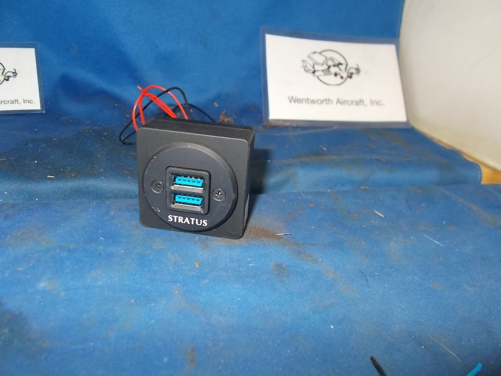 STRATUS DUAL  USB CHARGER