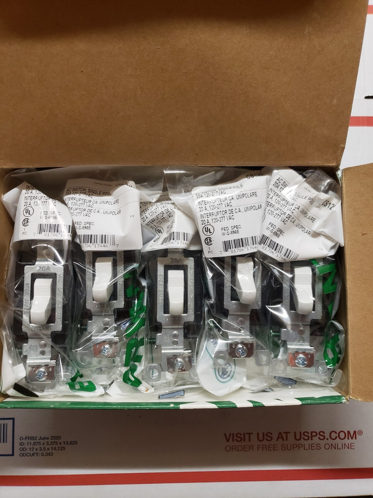 (BOX OF 10) CS120-BW     AC SWITCH    SINGLE POLE (WHITE)