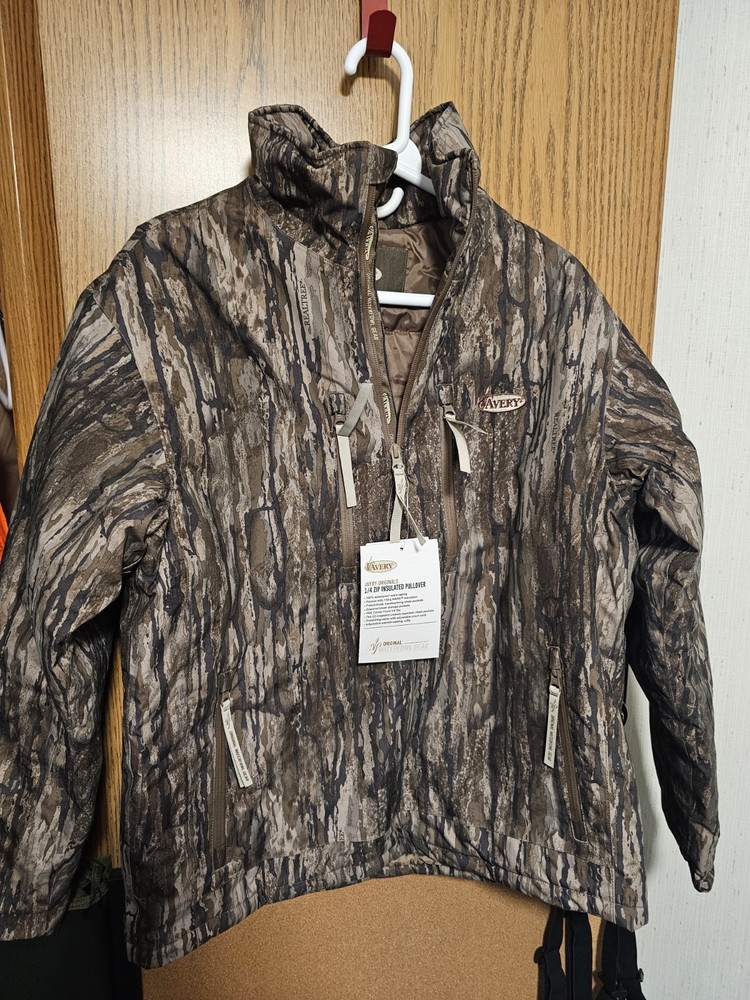 AVERY OUTDOORS 1/4 ZIP CAMO INSULATED PULLOVER Real Tree Legacy - Medium