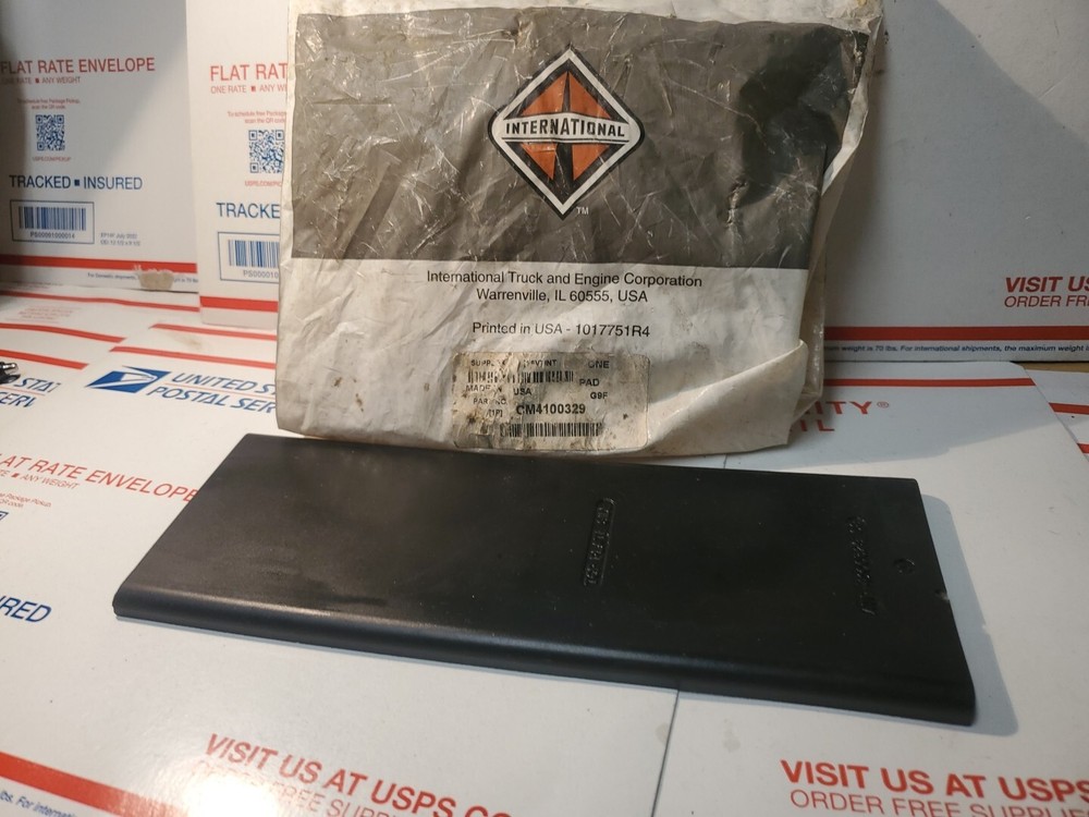 NEW INTERNATIONAL NAVISTAR PAD CM4100329 NEW, A3