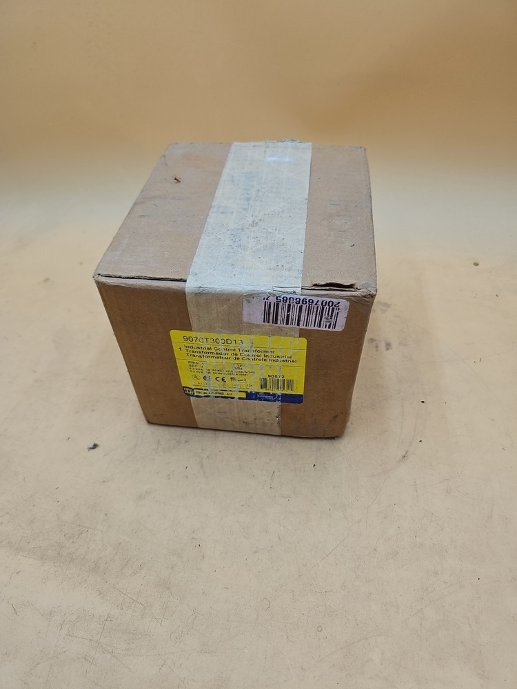 Sealed!!!  Square D 9070T300D13 Industrial Control Transformer