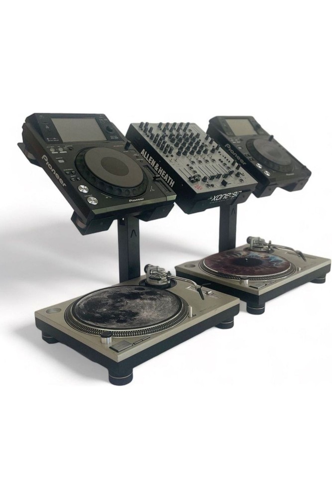 All-in-one Desktop DJ Workstation