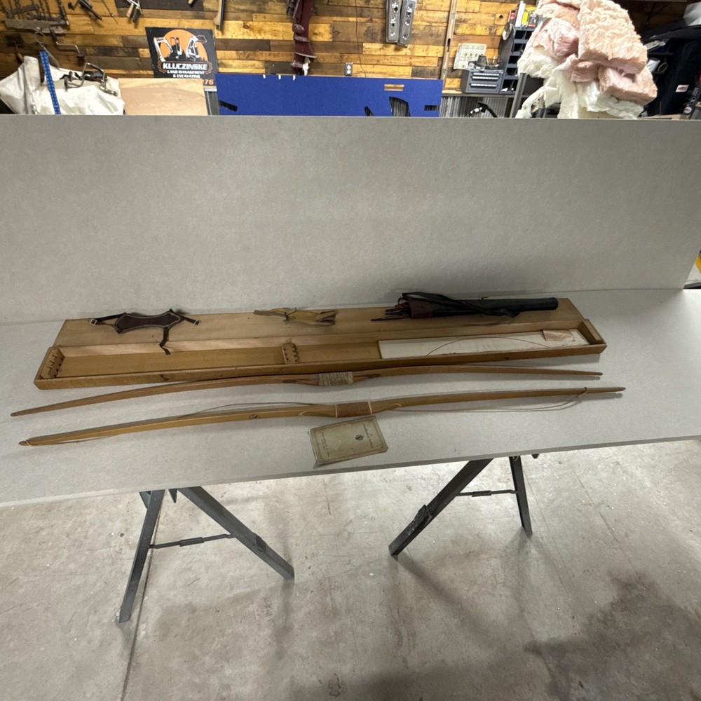 VINTAGE INDIAN ARCHERY RECURVE BOW, AND ACCESSORIES