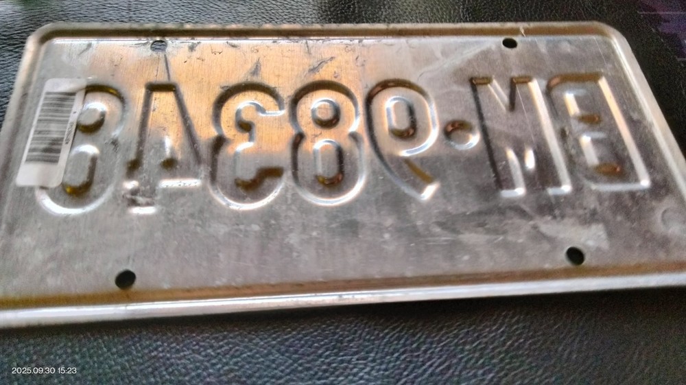 Connecticut License plate BM.98348 - Constitution State