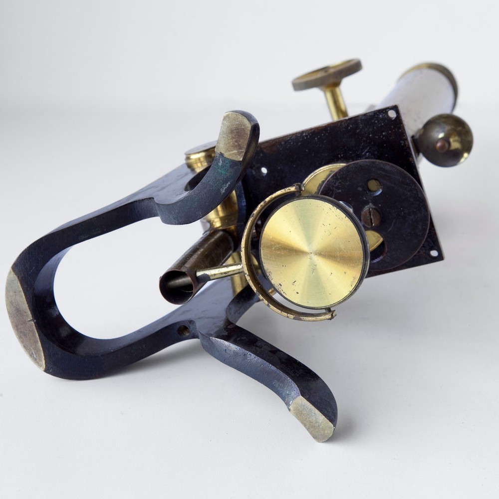 ANTIQUE BRASS HENRY CROUCH LONDON 1242 w/Nikon E Plan 4/0.1 Microscope Objective