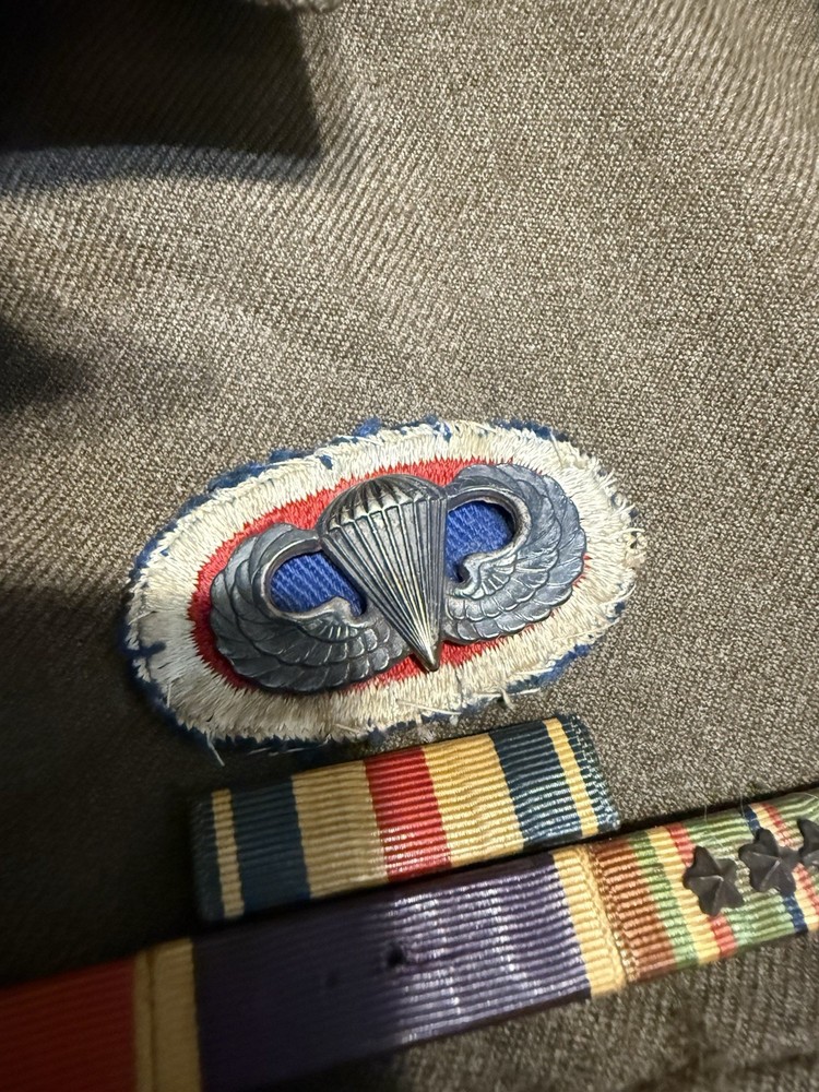 ORIGINAL WWII 101st AIRBORNE JACKET SCREAMING EAGLE
