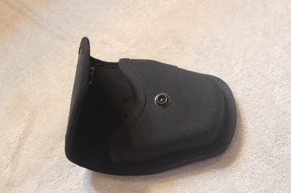 Blackhawk Black Molded Nylon Tactical Single Handcuff Case with Hidden Snaps