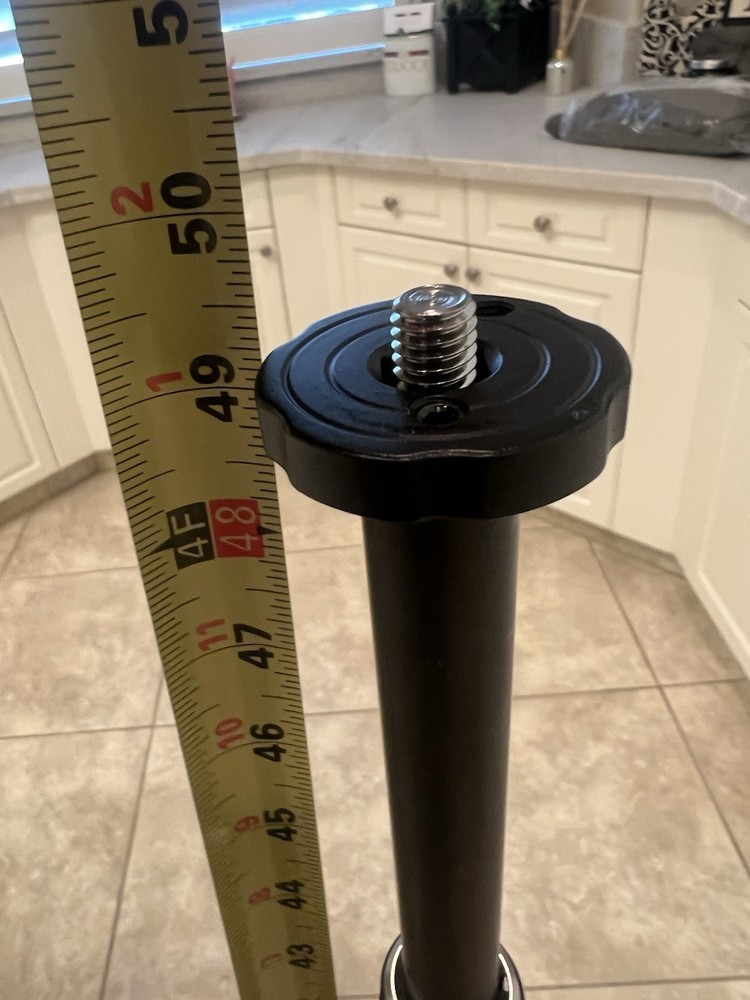 SCHONFELD ALUMINUM COMPACT TRIPOD USED CONDITION