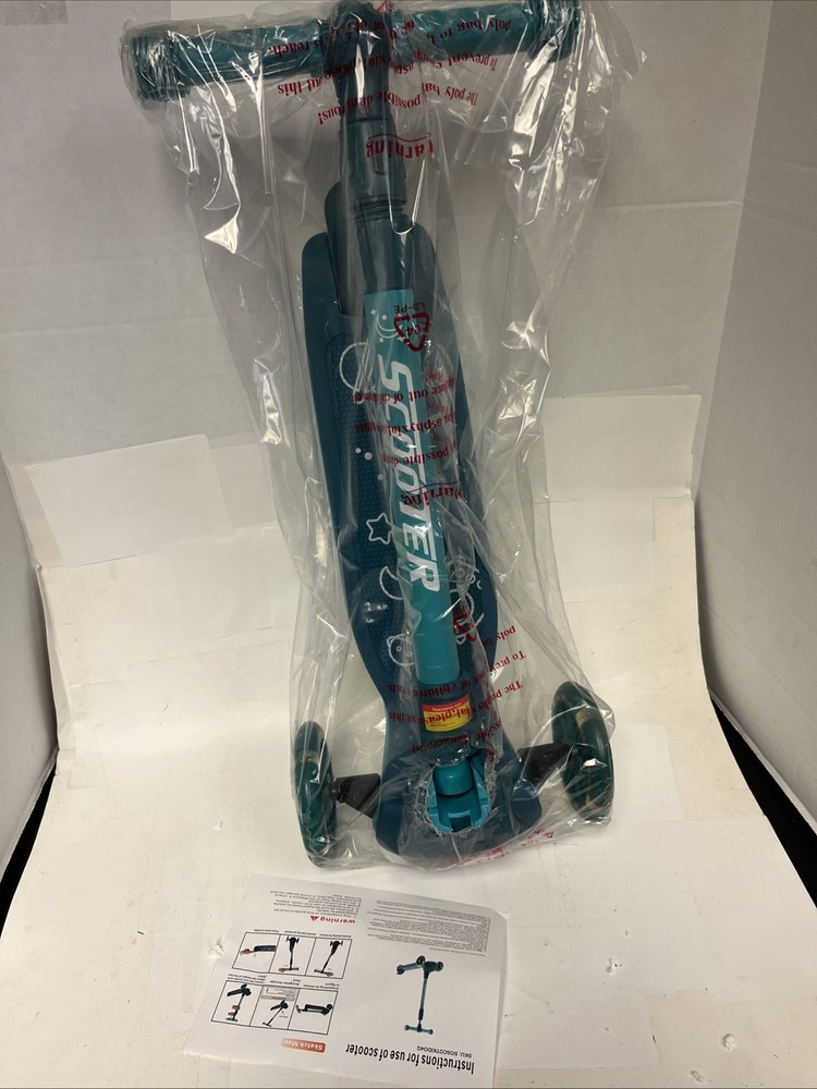Kids Three Wheel Scooter 3-12  With A Space Design