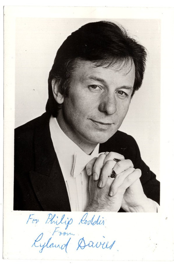 Ryland Davis Signed Photo / Autograph Opera Singer