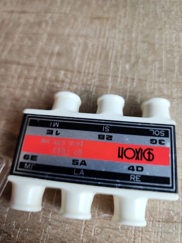 Dixon Guitar Pitch Pipe Taiwan Preowned