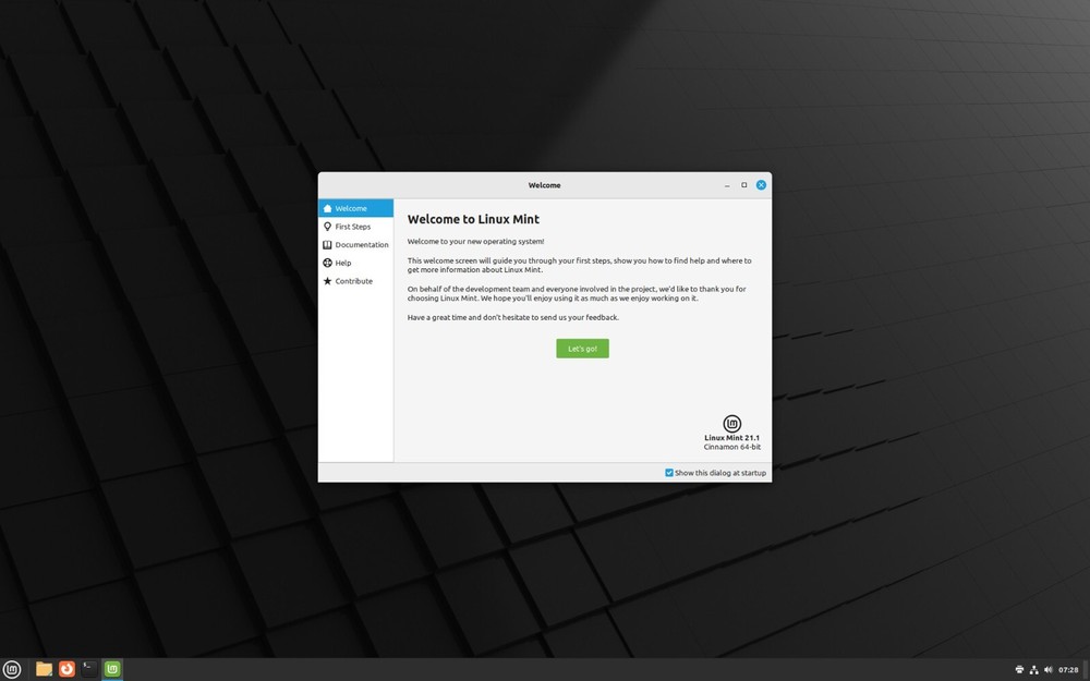 Linux Mint Debian Edition 6 LMDE Install - 32 / 64 bit - DVD or USB Flash Drive