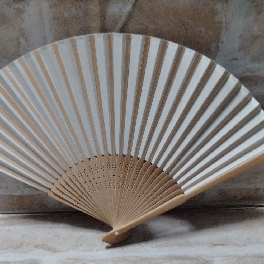 Folding Sensu Fan Paccho Fire Bear Unused