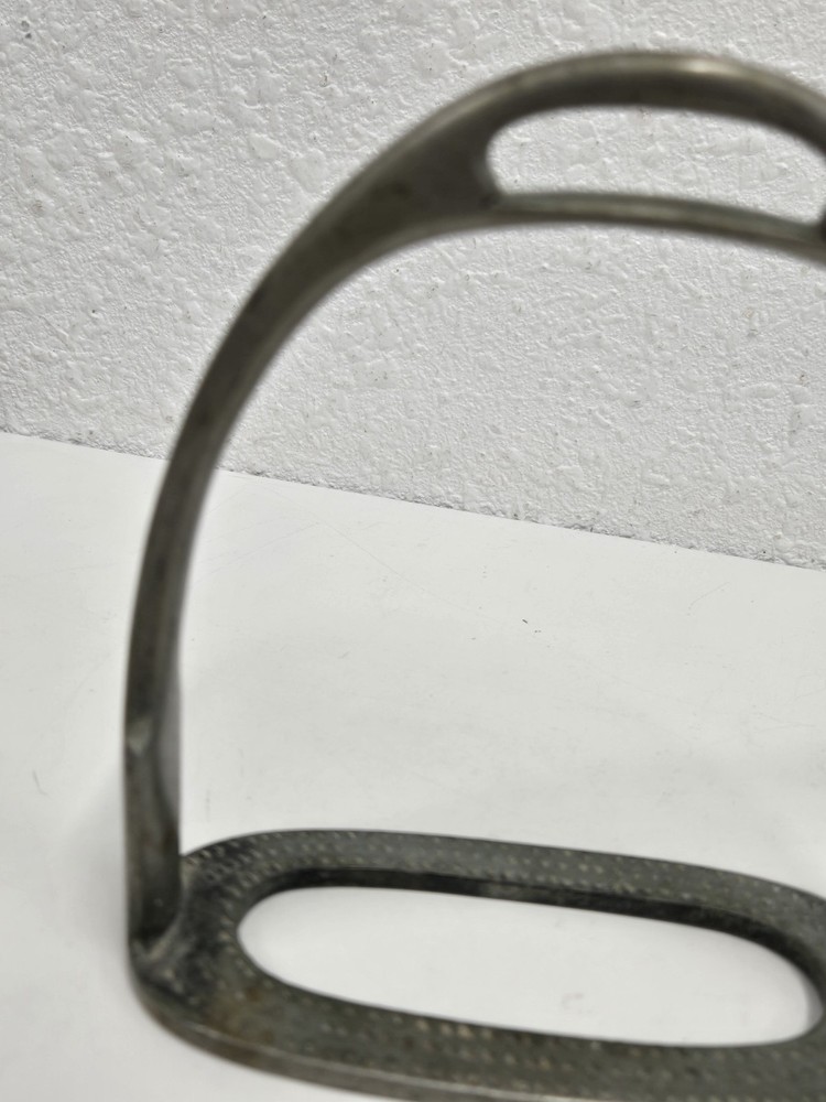 English Stirrup Single Solid Nickel? Metal