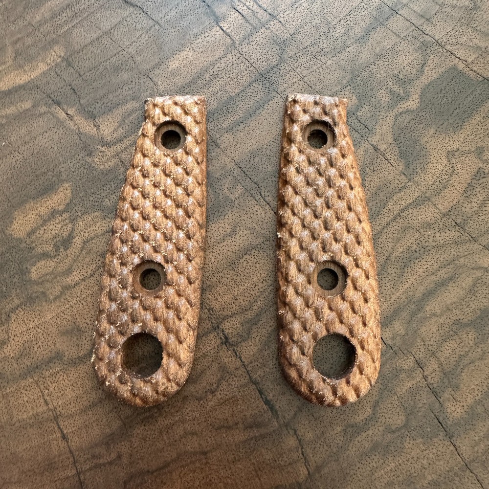 Dragonscale scales for ESEE Izula extended walnut (w/Hardware)