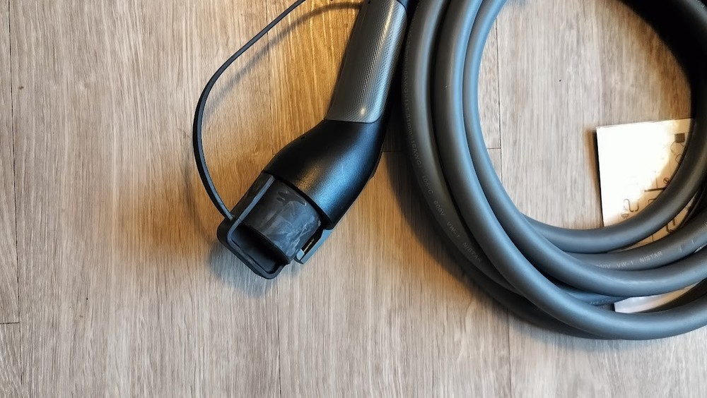 Flexible Fast Charger Model EIAC-U9KSCWPUA02 "Compatible With BMW"
