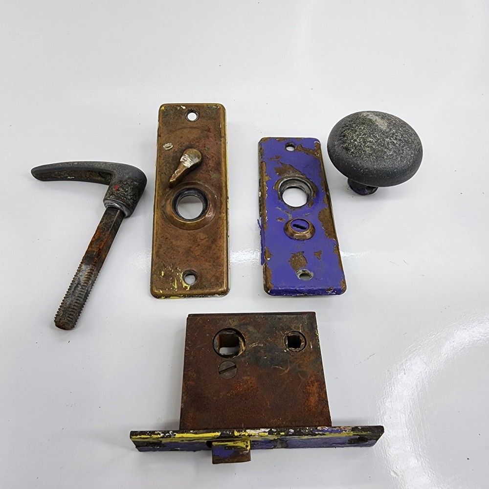 5 Piece Vtg Door Set Handle Plate Frame Pulldown and Knob Closet door 3-4"