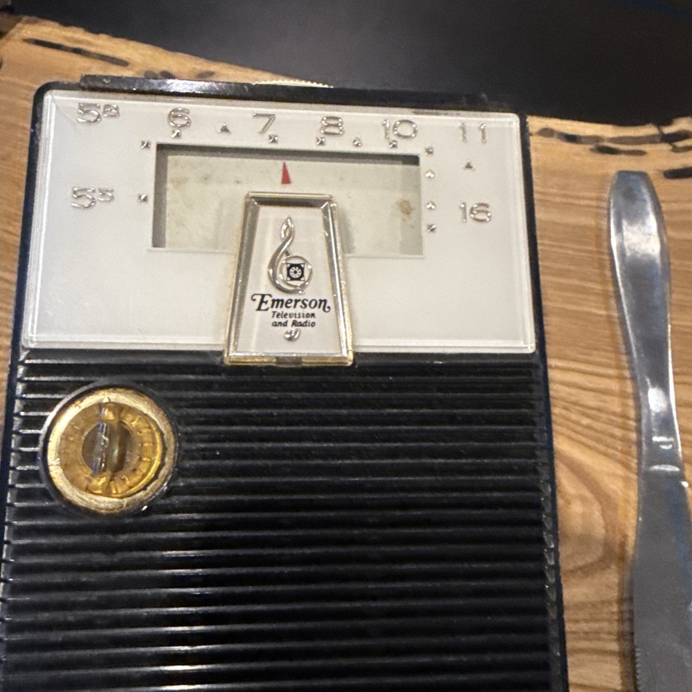 Emerson 988 Rambler Pocket Radio Not Working Untested