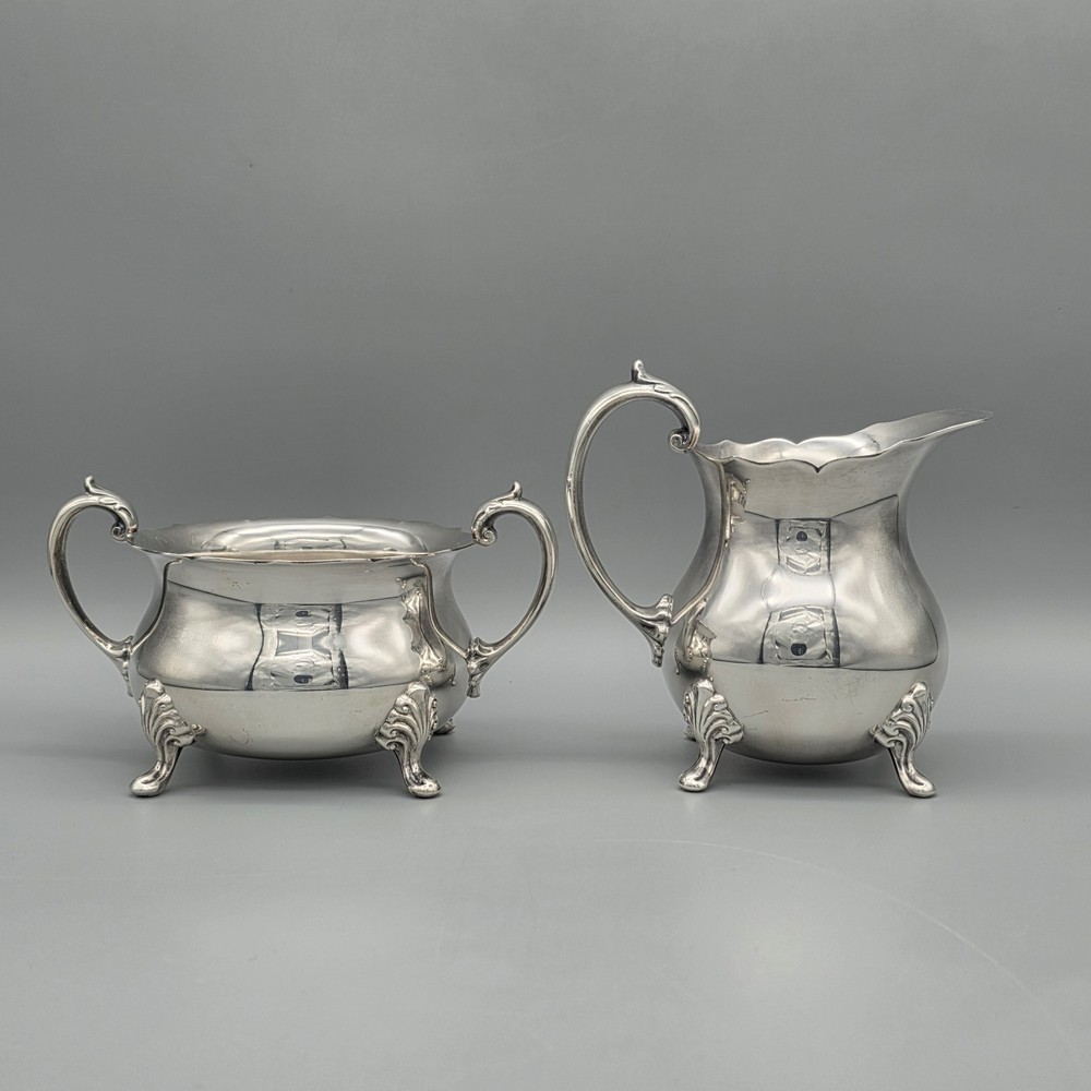 TOWLE SILVERPLATE FOOTED CREAMER AND SUGAR SET PATTERN 2826 & 2827