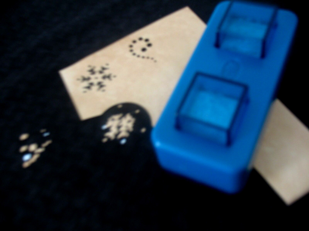 Creative Memories Snow Maker Paper Punch pre-owned