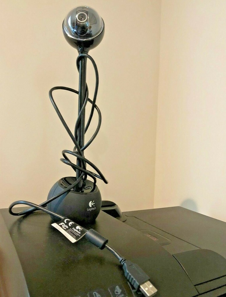 Logitech Orbital Web Cam Quick Auto Focus Base USB Cable Black 73" cable