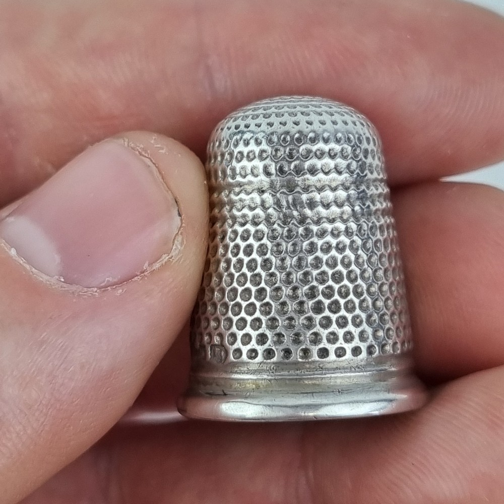 Vintage Solid Silver Thimble Worn Hallmarks Platnauer Brothers?