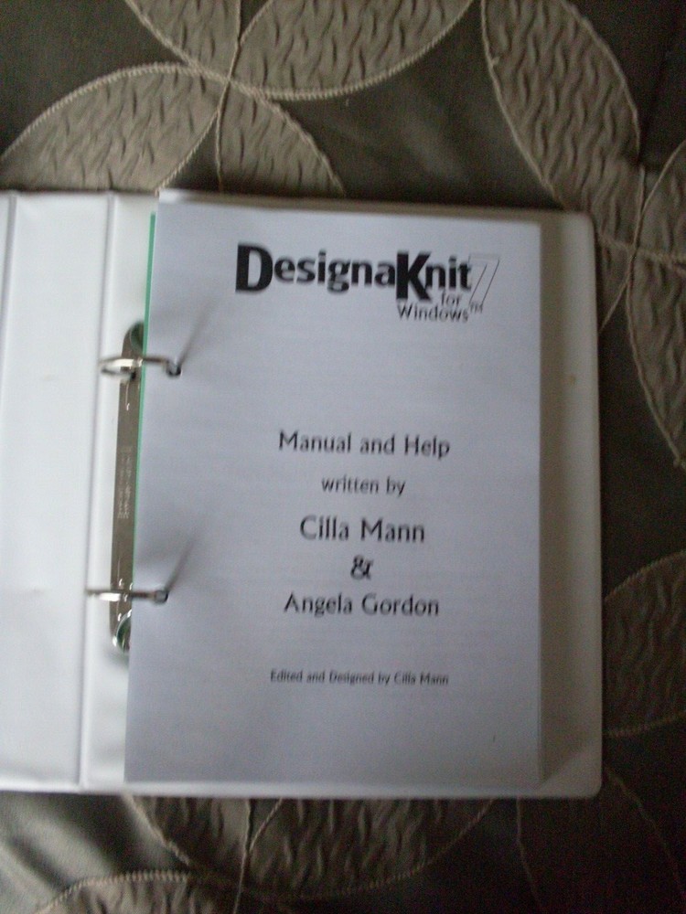 .Singer/studio/ Sk 560 Electronic KNitting machine