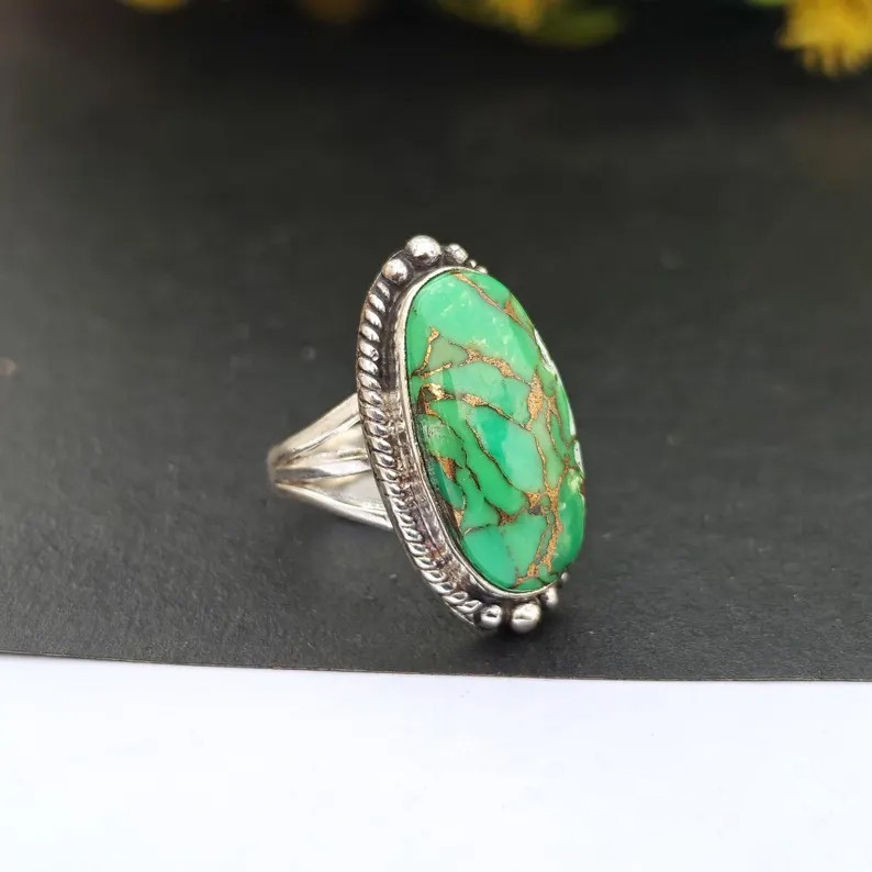 Solid 925Sterling Silver Green Turquoise Oval Gemstone Handmade Womens Band Ring