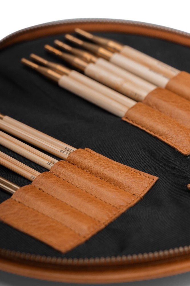 MUUD DIAN interchangeable needle case, pouch