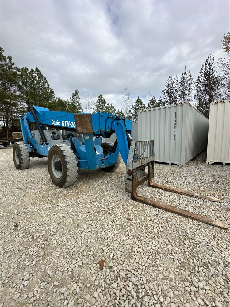 2008 Genie GTH-1056