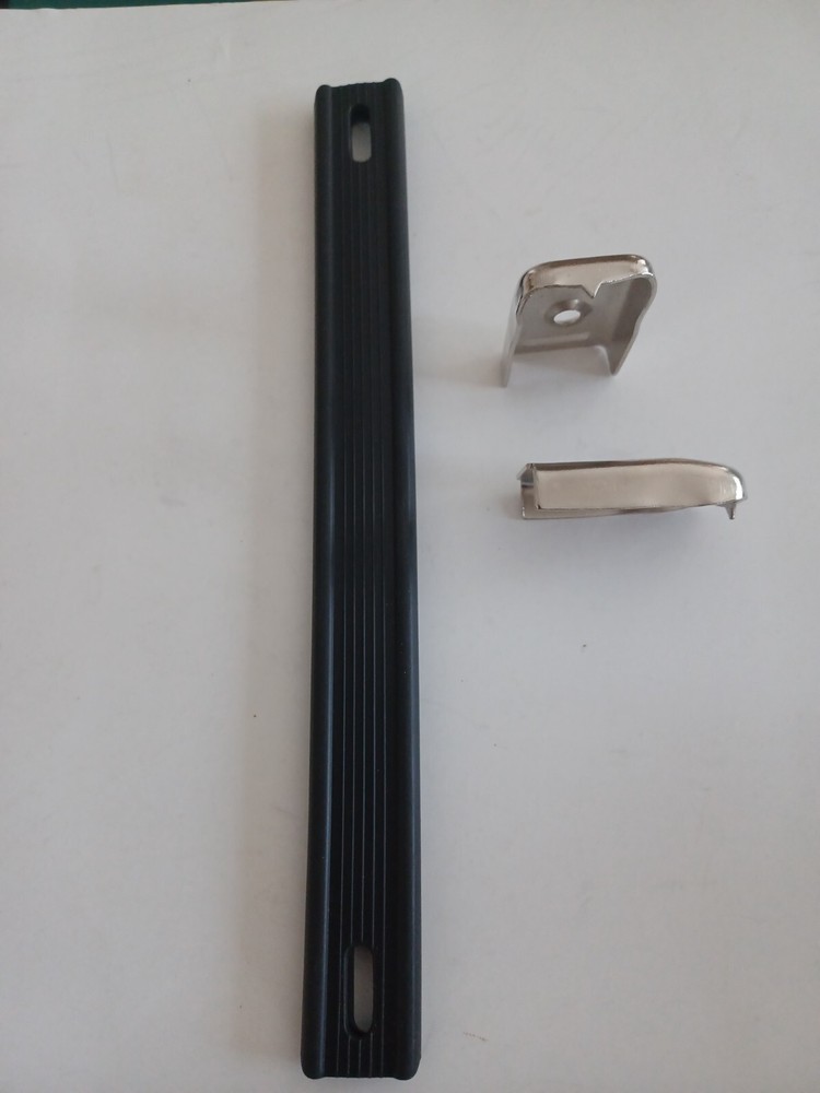 Black strap flat handle 9"1/2 long / chrome caps