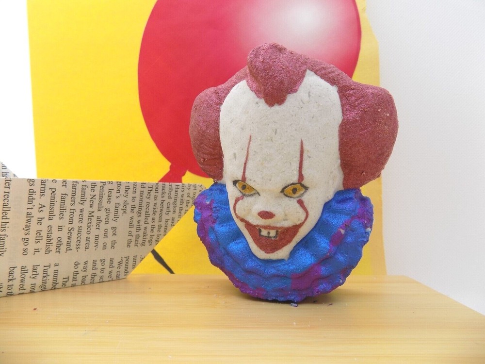 Pennywise Bath Bombs / Clown with Ruffles Bath Bombs