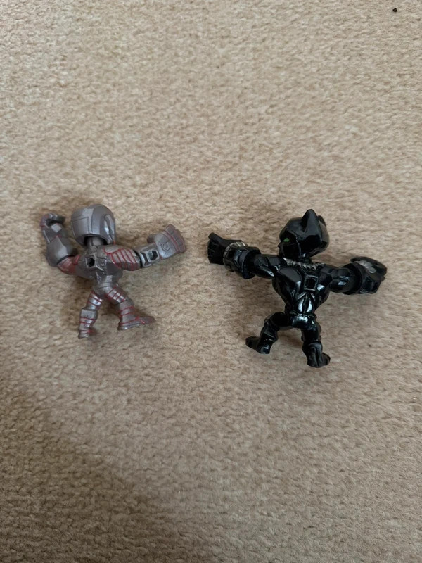 Marvel Avengers Super Hero Micro Mashers Figures 9 x Bundle and Accessories