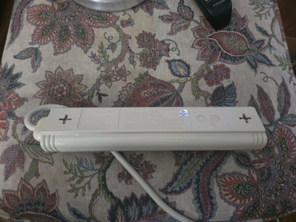 Belkin Surge Master 7 Outlets F5C550