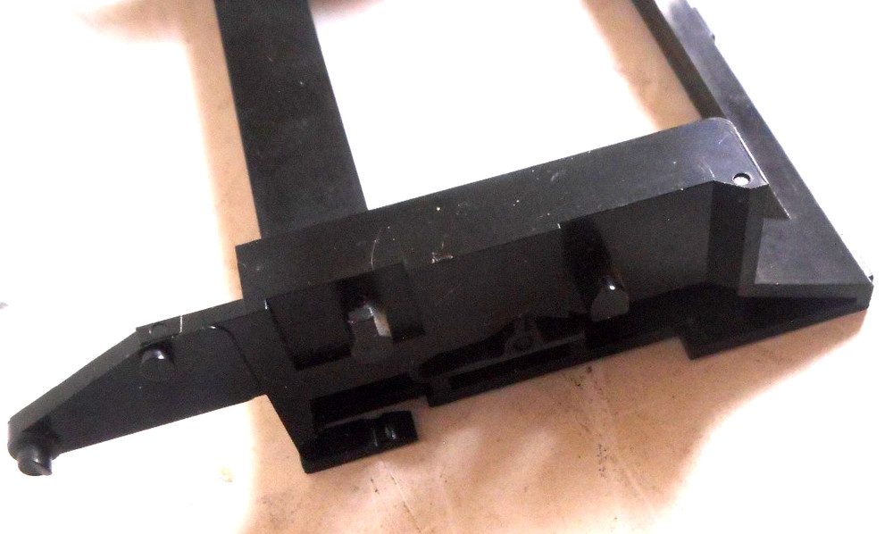 AKAI STEREO CASSETTE DECK HX-2 - CASSETTE HOLDER - PARTING OUT