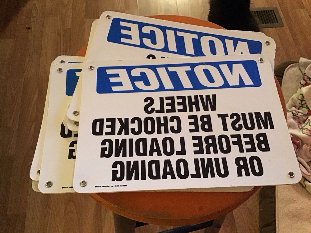 Signs- Chock Your Wheels