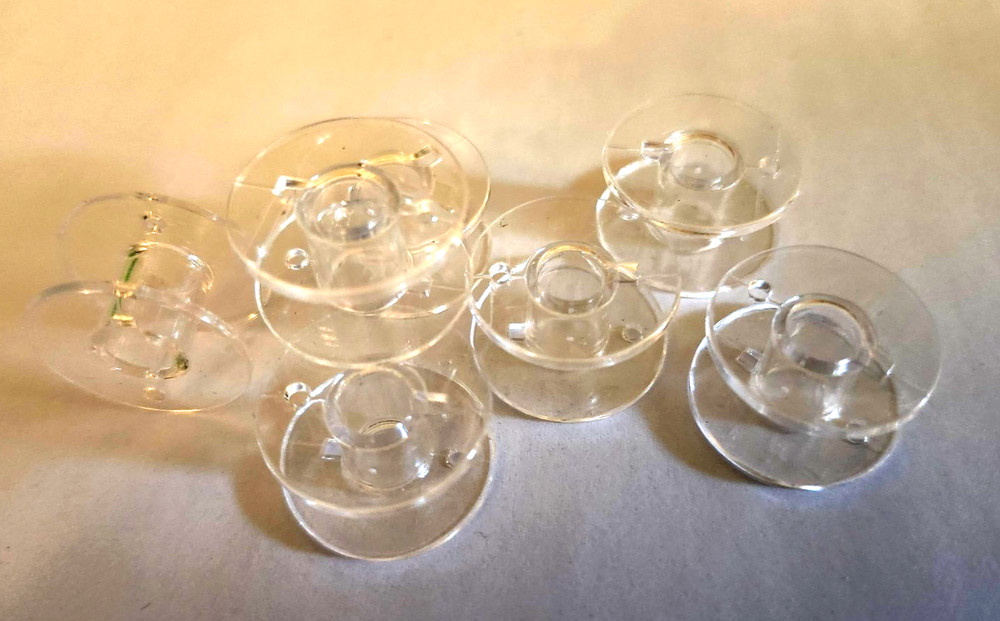 50 Pack Clear Plastic Sewing Machine Bobbins Class 15