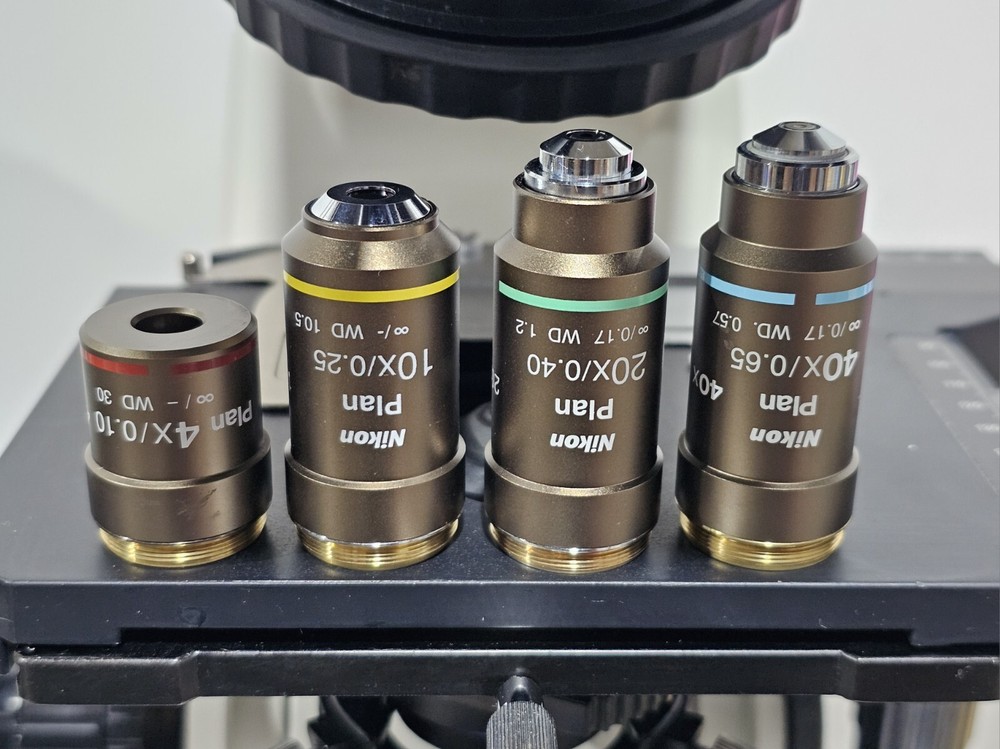 Nikon Eclipse 55i Microscope