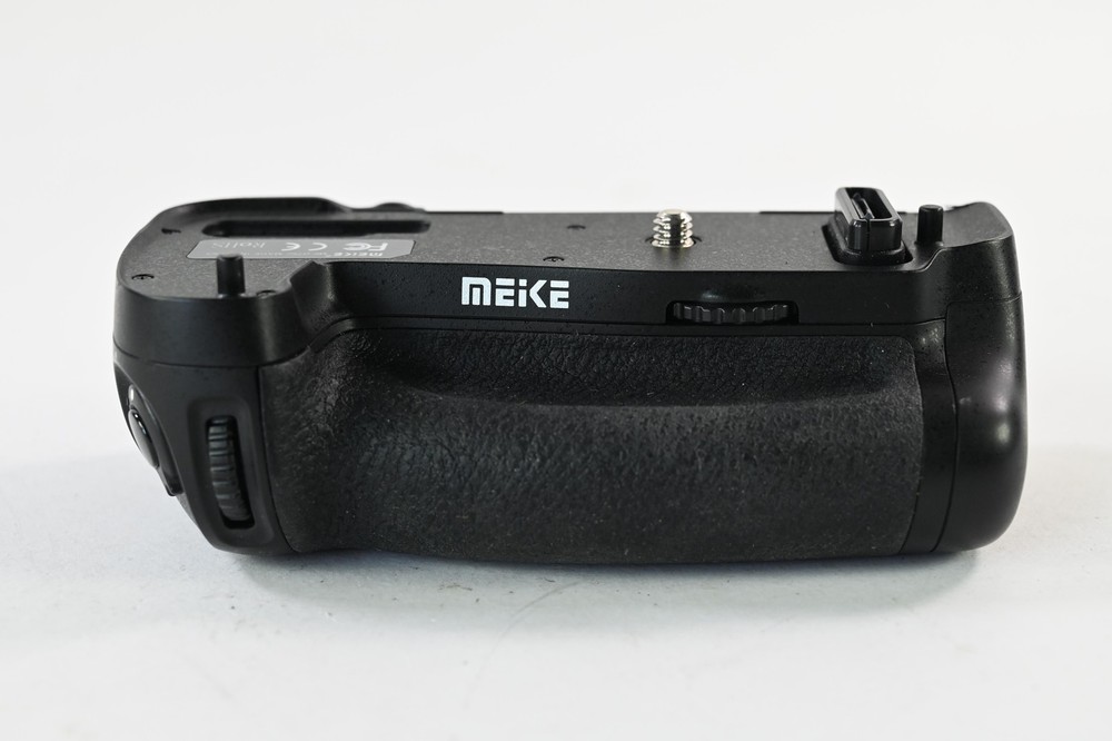 Misc. Battery Pack Grip for MK - D750 #G781